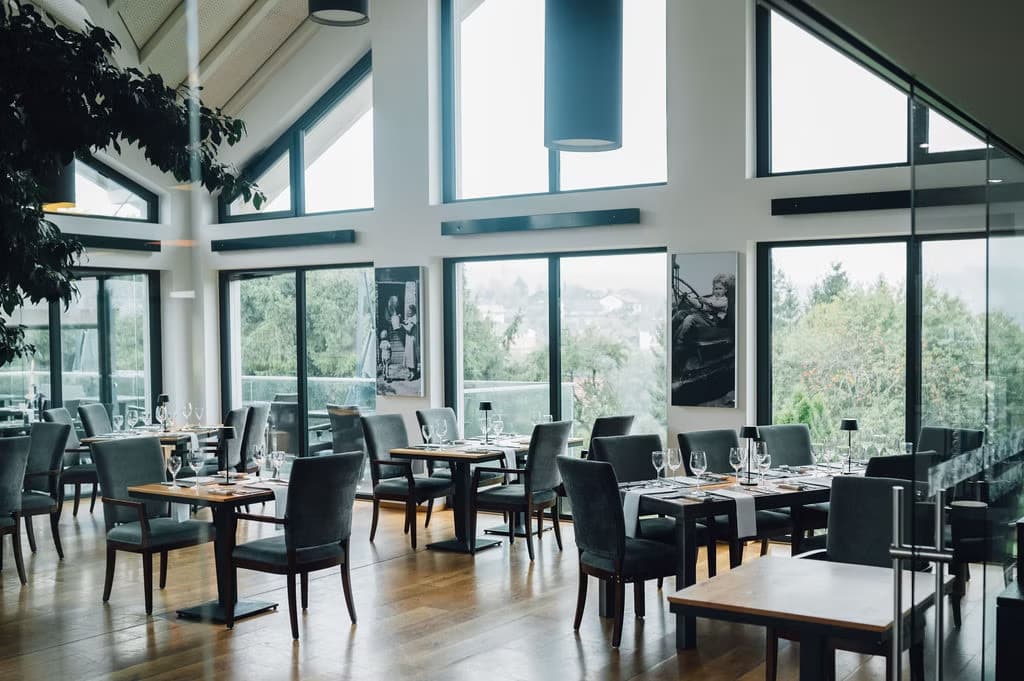 Restaurant Burghof Brombachtal – Abendatmosphäre